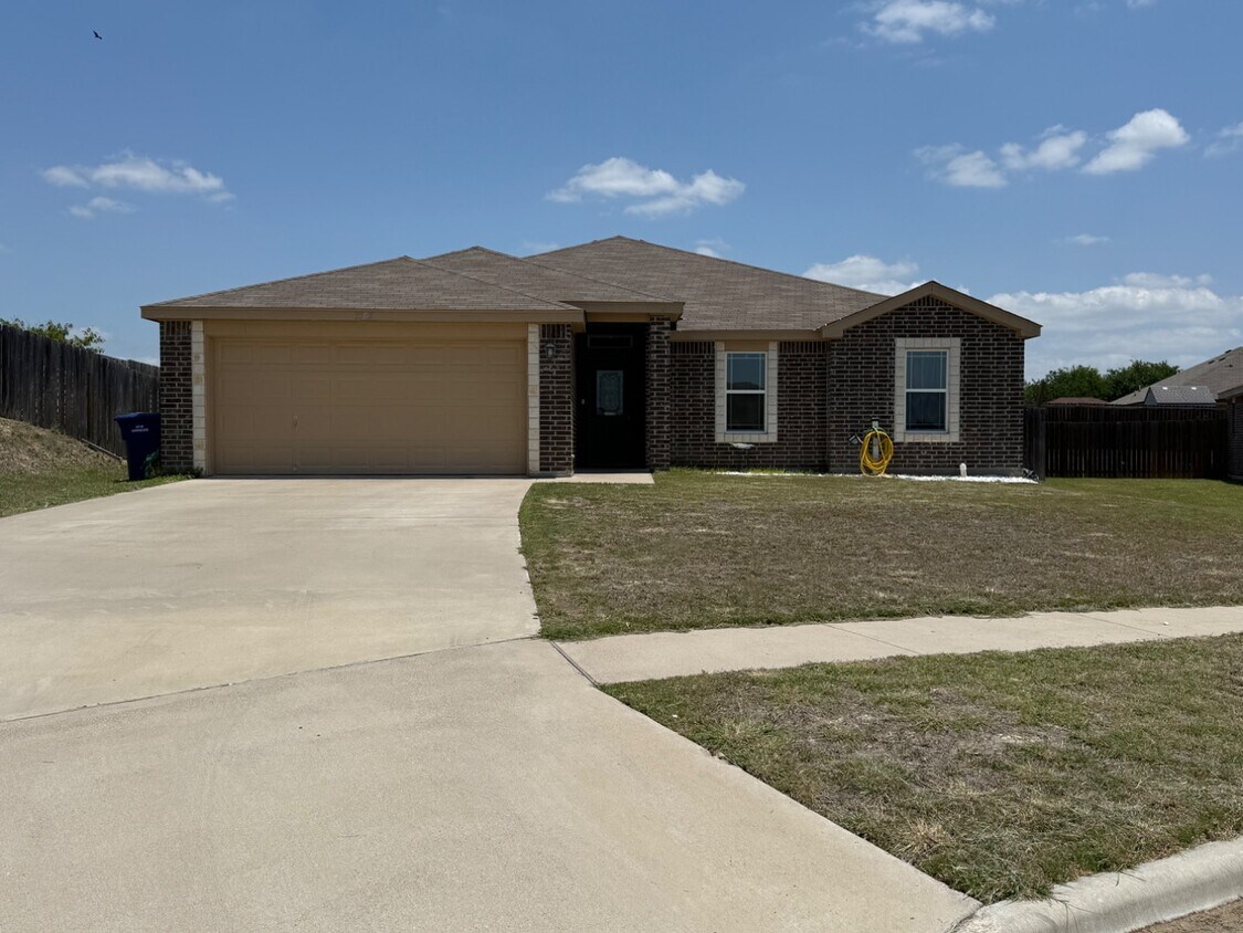 Foto del edificio - 3505 Moline Cir