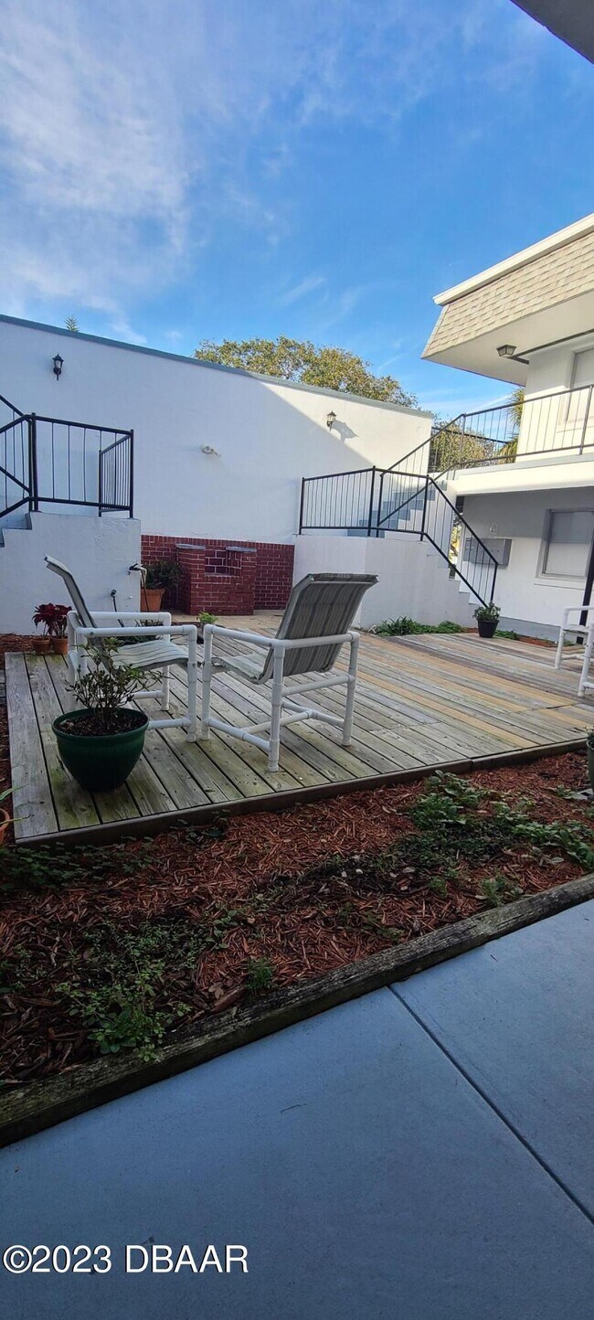 Foto del edificio - 301 Ridge Blvd