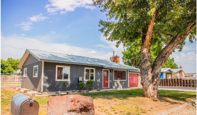 Foto del edificio - 1609 N Plateau Ave