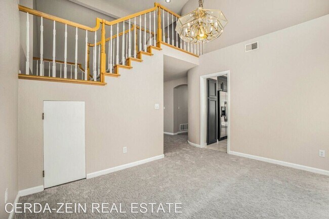 Building Photo - 4 br, 2.5 bath House - 39 Ross Road