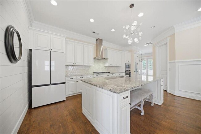 Foto del edificio - 5869 Chickasaw Ln