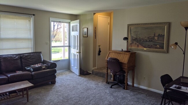 Building Photo - 711-713 Fairbanks St