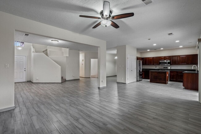 Foto del edificio - 7019 Kayser Mill Rd NW