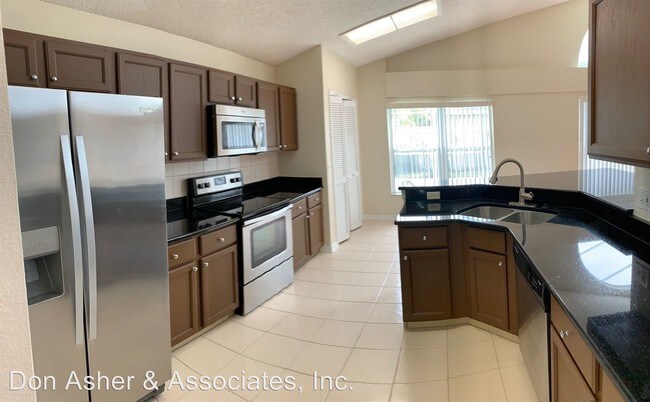 Building Photo - 3 br, 2.5 bath House - 13902 Huntwick Drive