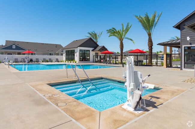 Pool & Spa - Old Farm Rental Homes