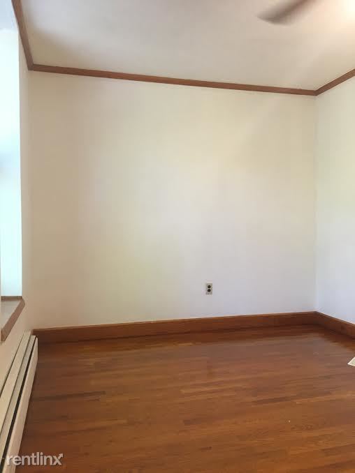 Building Photo - 1066 Union St