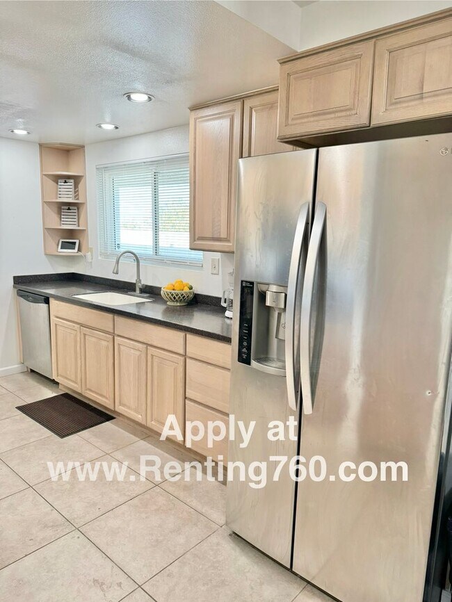 Building Photo - 4 Bedroom 3 bathroom Home In Copper Hills ...