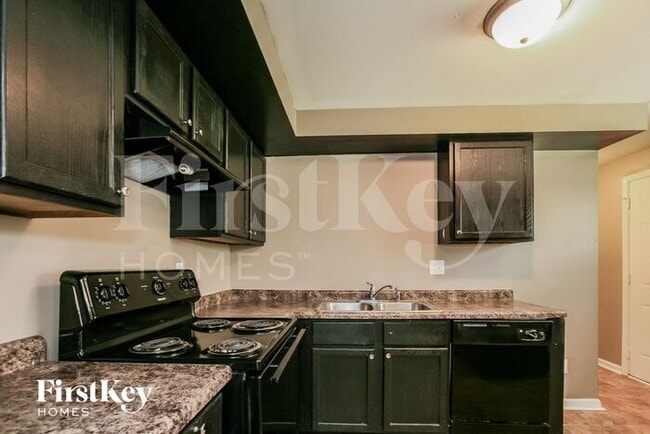 Building Photo - 10242 Churchill Ct
