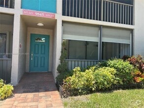Building Photo - 9845 Pineapple Tree Dr