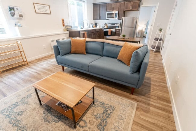 Building Photo - 5177 NE 14th Pl