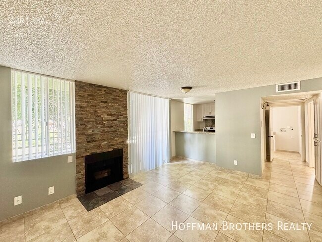 Foto del edificio - 1225 N Cherokee Ave