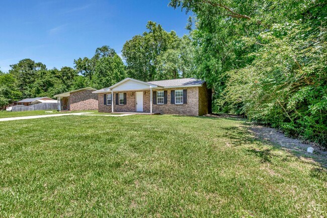 Foto del edificio - Charming single-story ranch-style home loc...