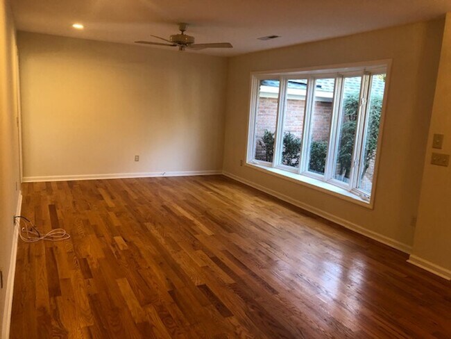 Building Photo - 578 Aspen Loop