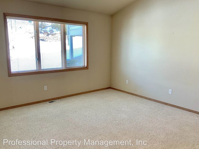 Building Photo - 3 br, 2 bath House - 5106 Clearview Way