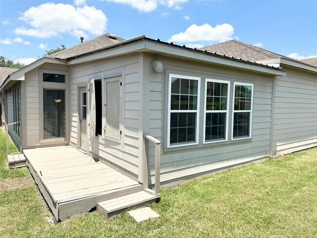 Foto del edificio - 5526 Stoneridge Ct