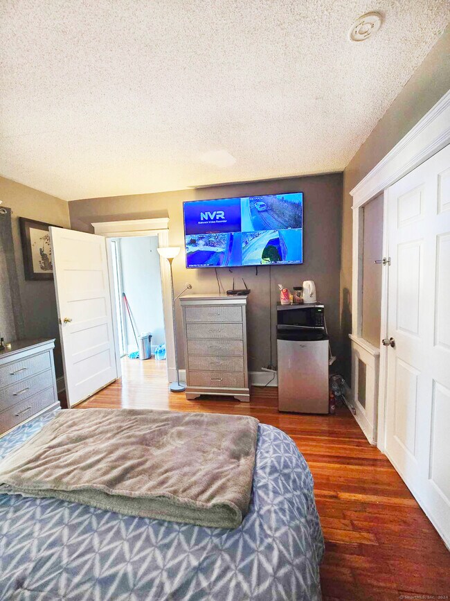 275 Chipman St, Waterbury, CT 06708 House Rental in Waterbury, CT