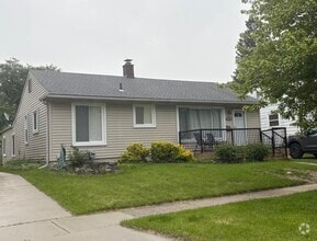 Building Photo - 622 N Vermont Ave