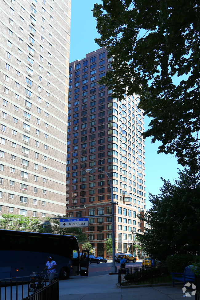 Foto del edificio - 345 East 94th Street