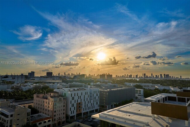 Foto del edificio - 2301 Collins Ave