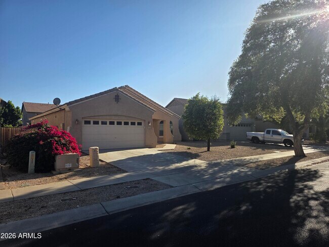 Building Photo - 14195 W Hearn Rd