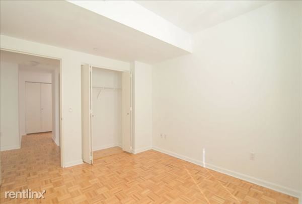 Fotografía del edificio - 404 W 37th St