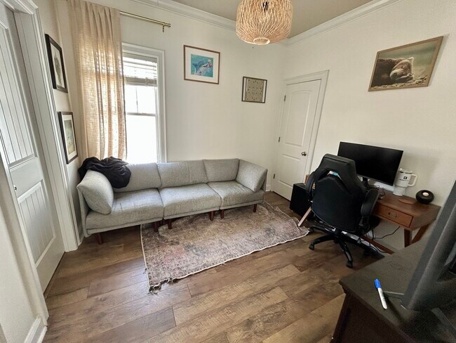 Foto del edificio - 7706 Alexander Promenade Pl