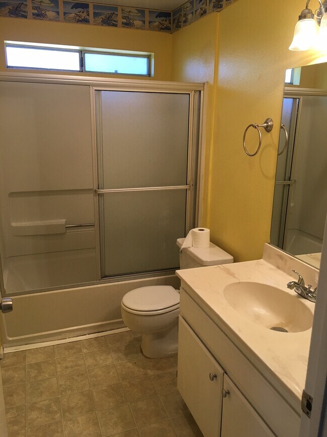 Foto del edificio - 227 Woodland Pkwy