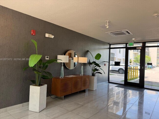 Foto del edificio - 8201 NW 41st St
