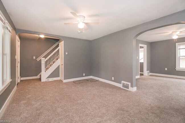 Building Photo - 5208 Clement Ave