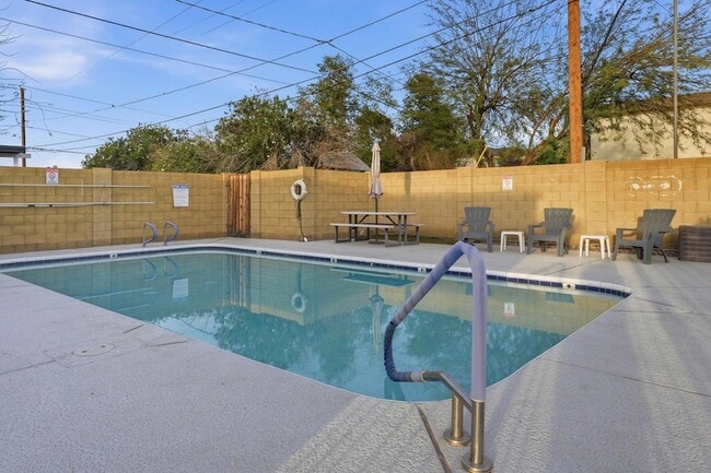 Foto del edificio - 3039 N 38th St