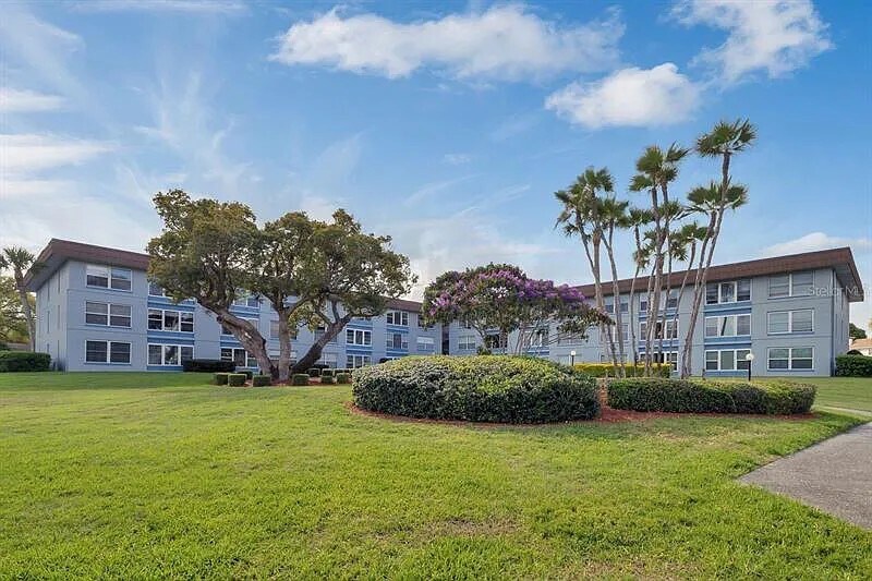 Foto principal - 333 Lake Howard Dr NW