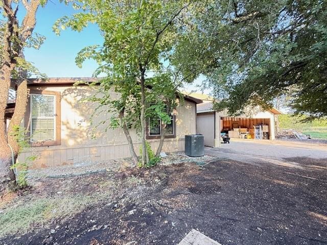 Building Photo - 9319 Co Rd 1067