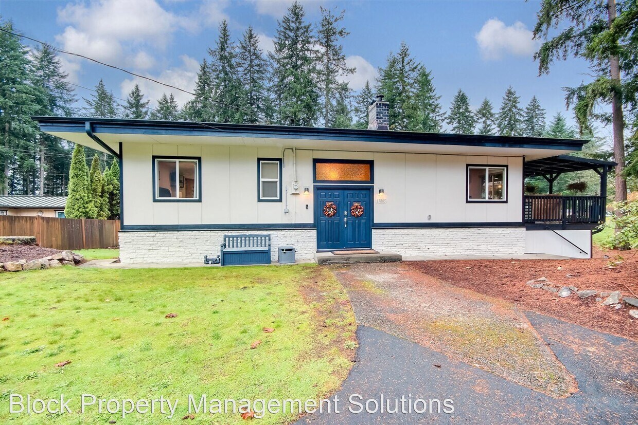 3 br, 2.5 bath House 17805 SE 144th St House Rental in Renton, WA