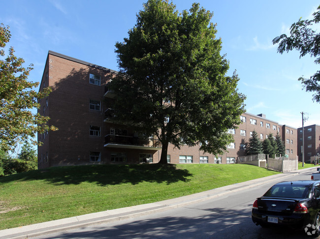 Building Photo - Seeley Estates