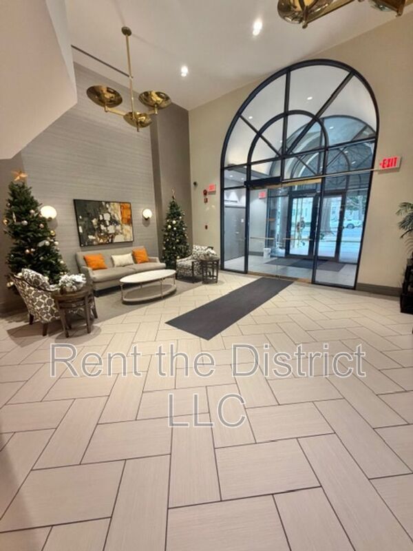 Foto del edificio - 2725 Connecticut Ave NW