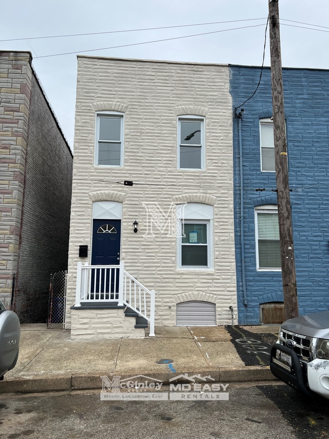 Building Photo - 1615 Cypress St