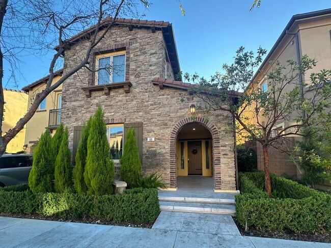 Building Photo - Luxury Estate in Exclusive Gated Community of Orchard Hills