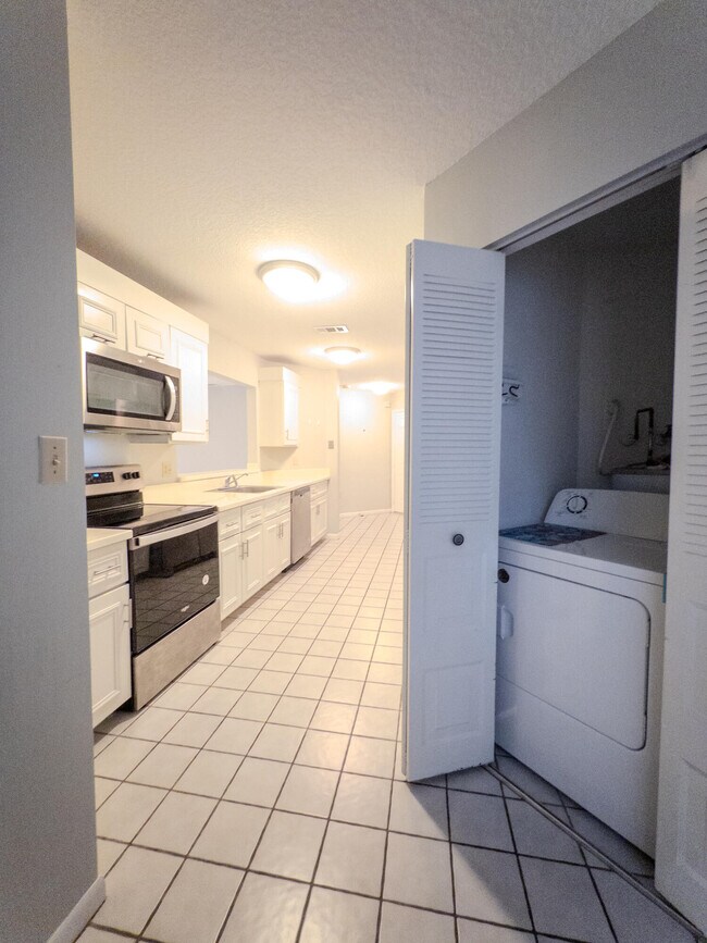 Foto del edificio - 9867 NW 1st Ct