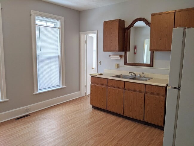Foto del edificio - 642 Cherry St SE