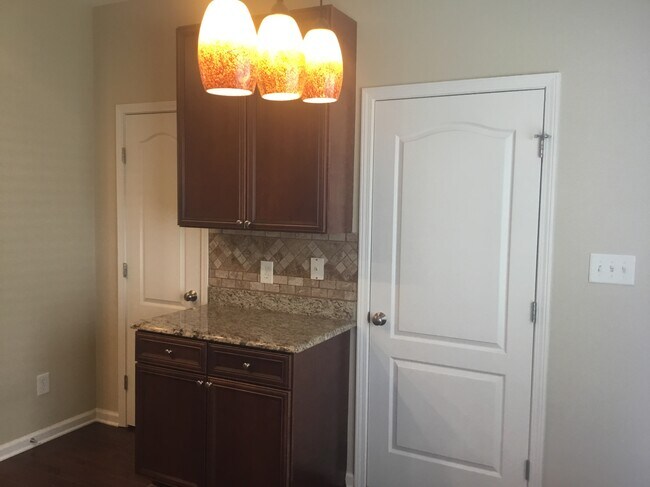 Foto del edificio - 3204 Neuse Crossing Dr