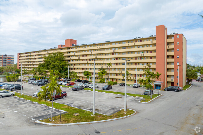 Building Photo - Jade Winds