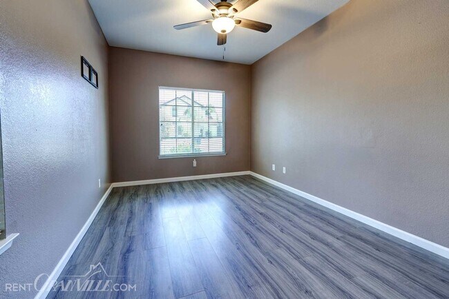 Building Photo - Granville Realty Rental Home