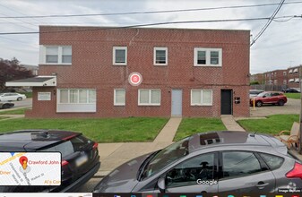 Building Photo - 4031 Sheffield Ave