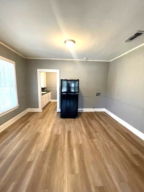 Foto del edificio - 1532 McKenzie Ave