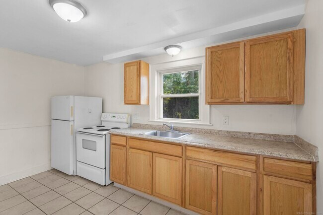 Foto del edificio - 113 E Main St