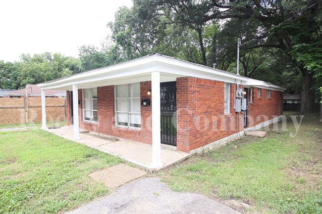 Foto del edificio - 569 Berclair Rd