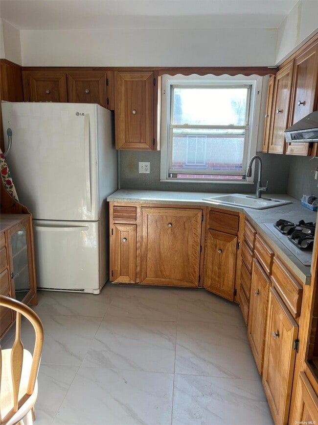 Foto del edificio - 52-14 90th St