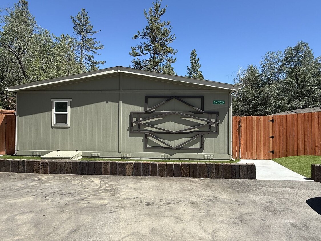 Foto principal - Brand New in town 3 bedroom