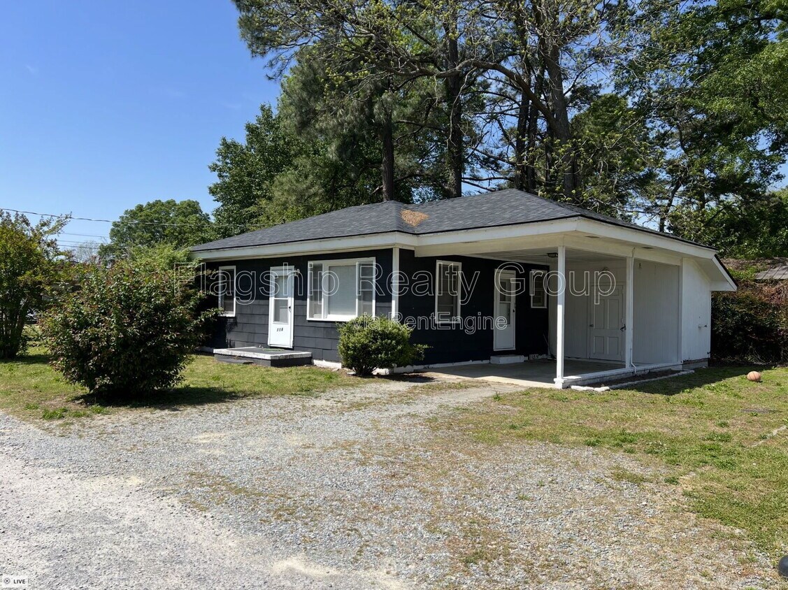 Foto del edificio - 114 Blaire Ln