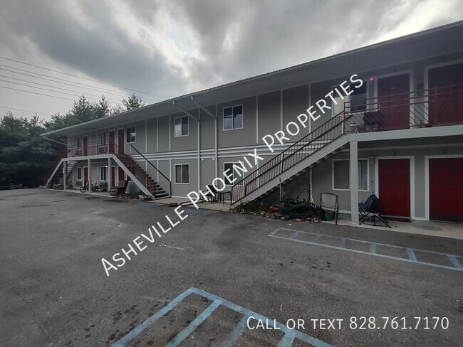Foto del edificio - 452 Reems Creek Rd